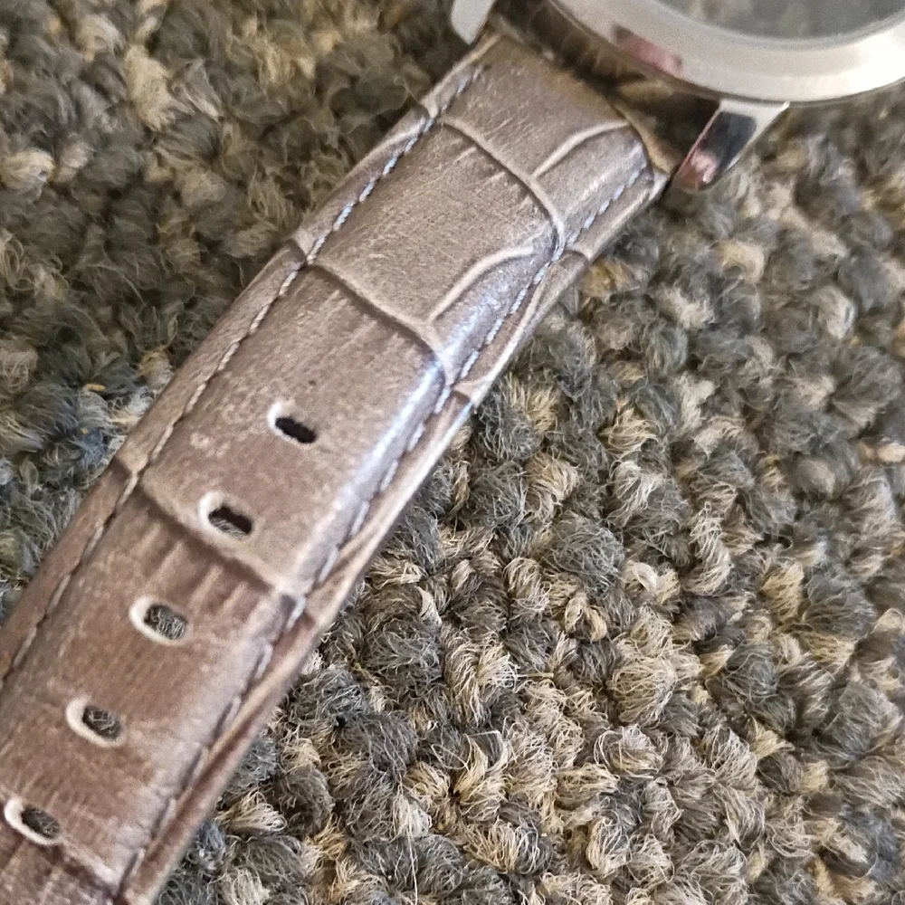 Silver Watch with Crocodile Pattern Strap
